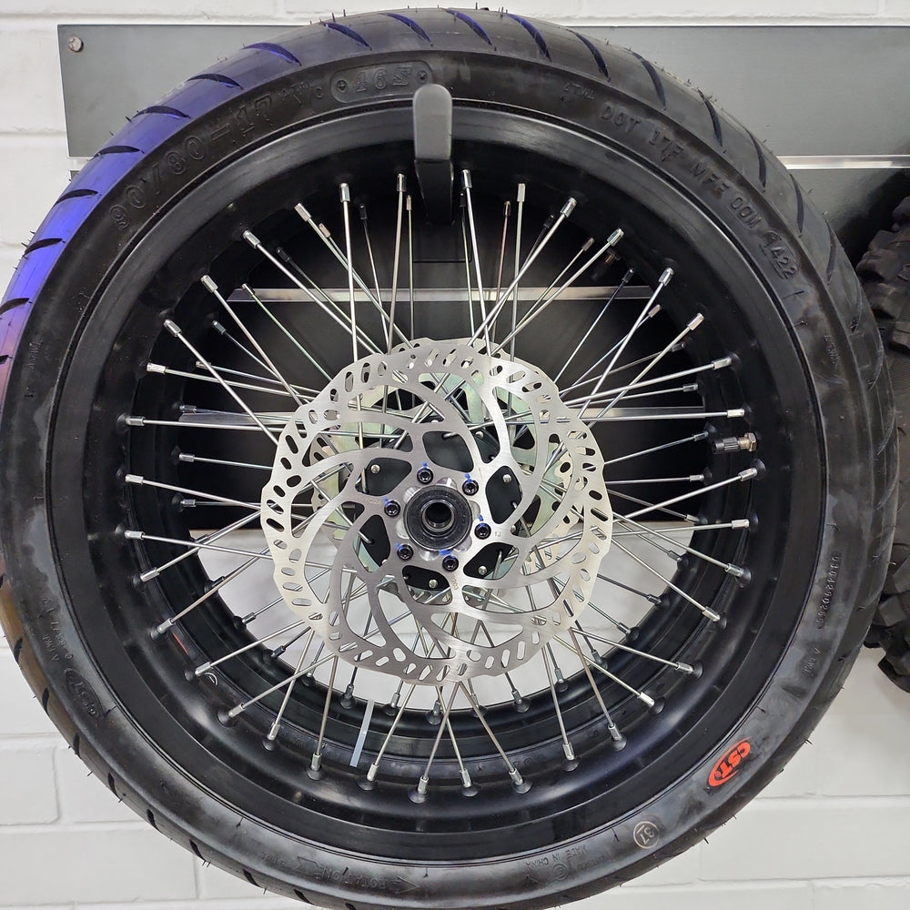 Super Moto 17" Set with Rotor Tyre - Surron