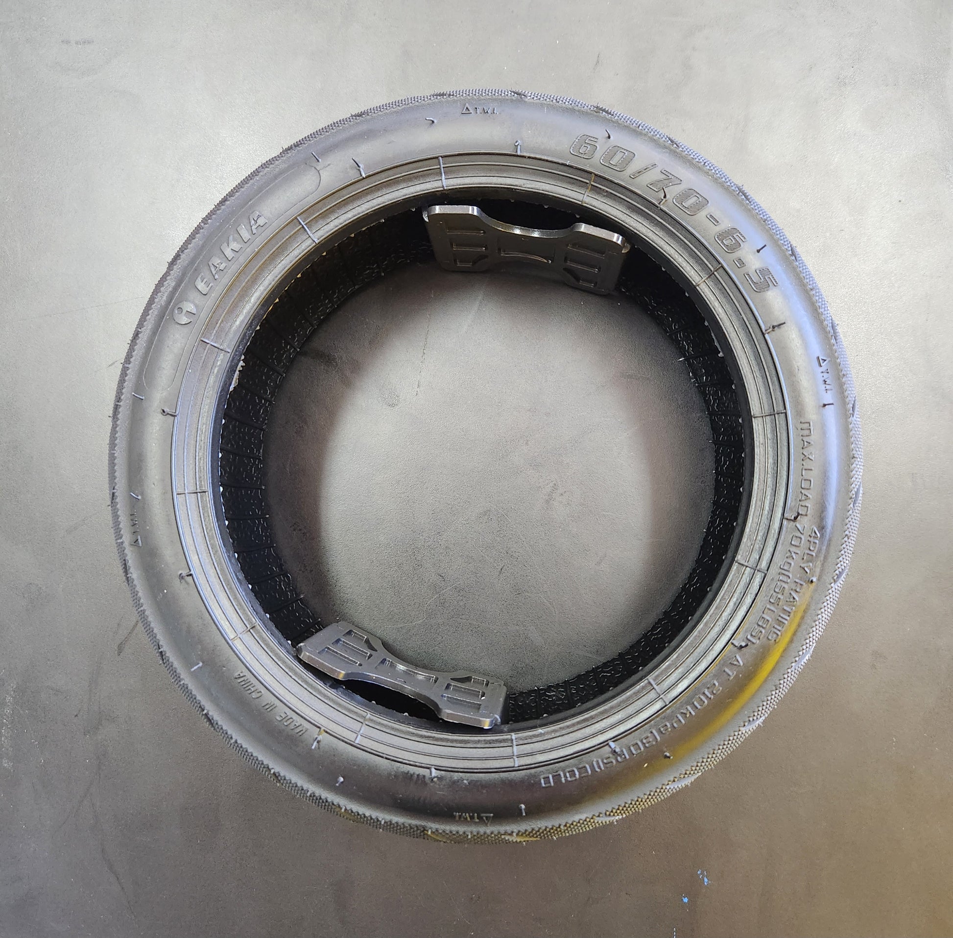 10" x 3" - 60/70-6.5 - EAKIA Tubeless Tyre