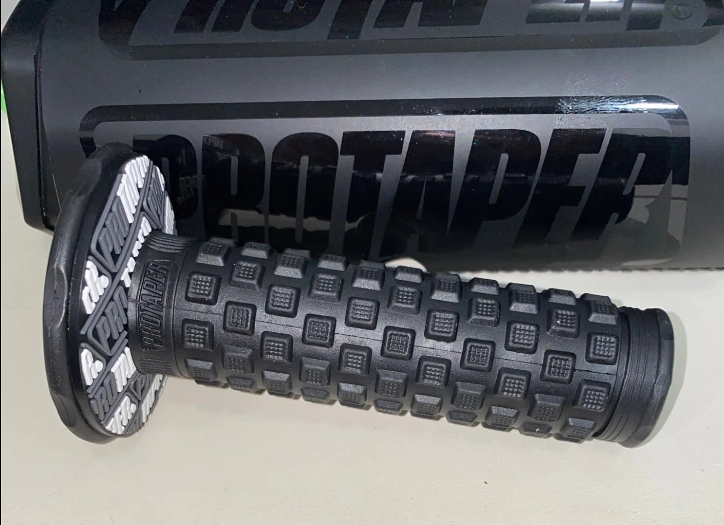 ProTaper Grips - Black/White - Surron
