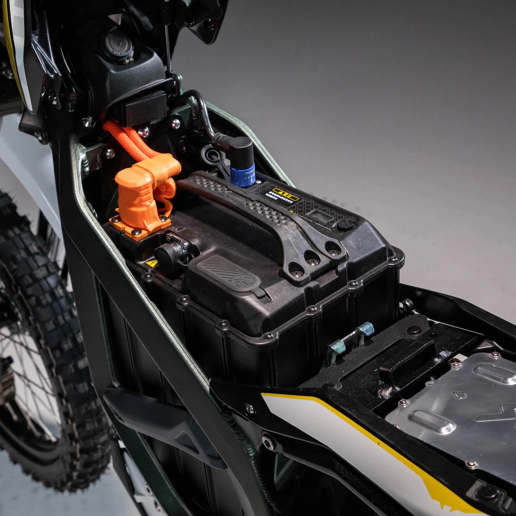 SurRon Ultra Bee - Electric Dirt eBike ( Pre order )