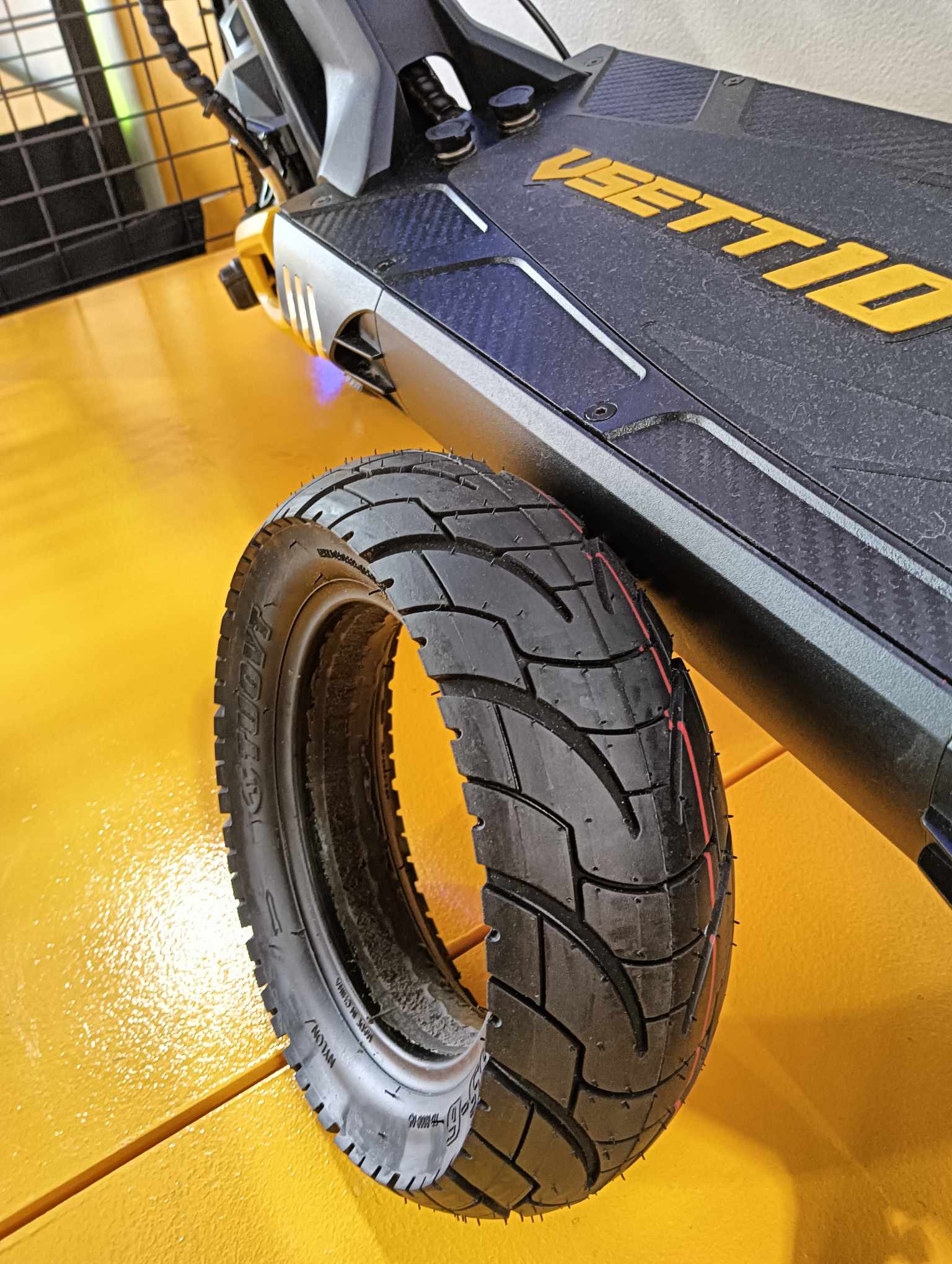 Solid Tyre 10"x3" inch - 80/65-6  No Flat Puncture Proof PU Filled Rubber Tire