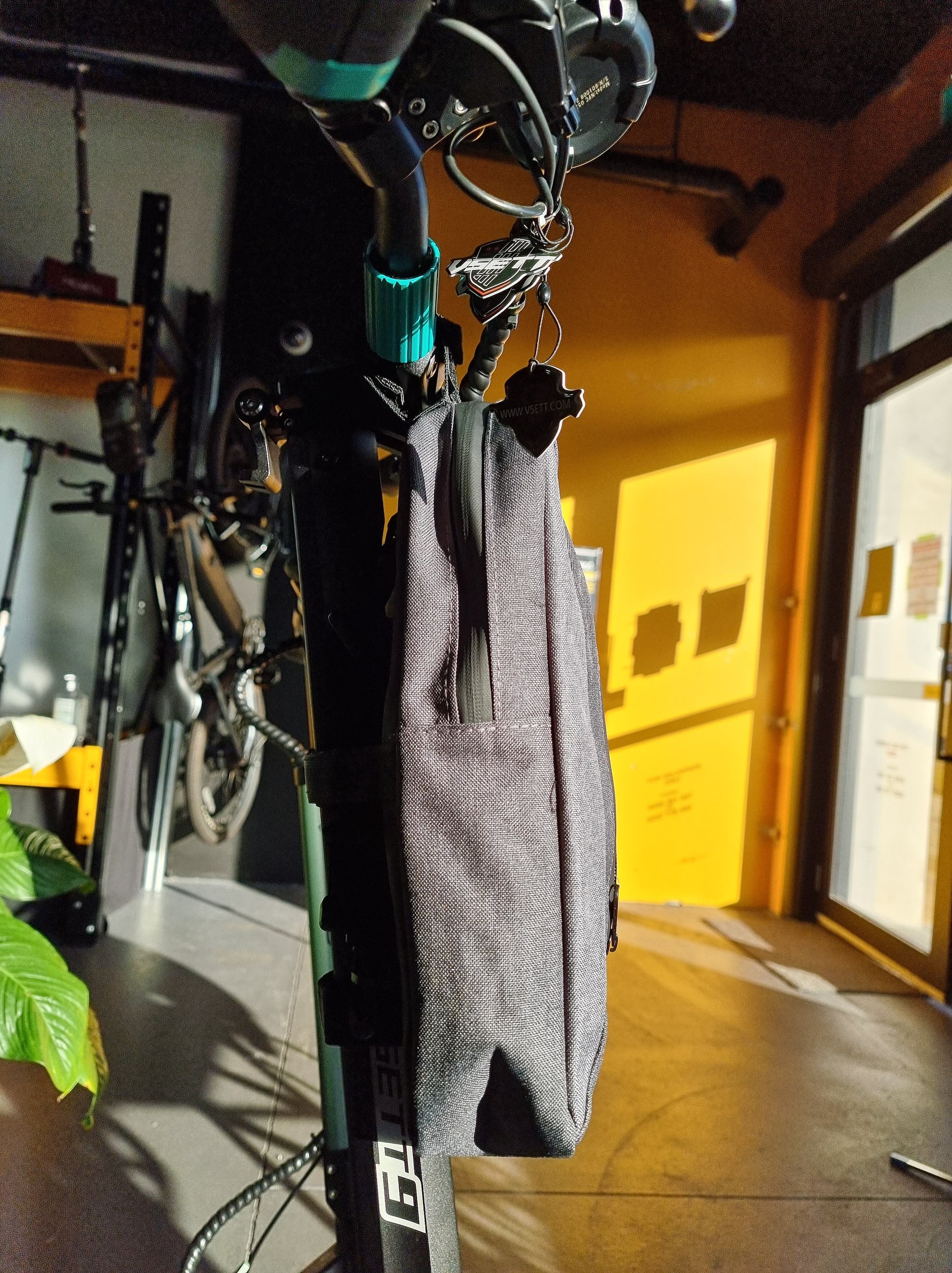 Bag for scooter ( Front bag ) AZUR