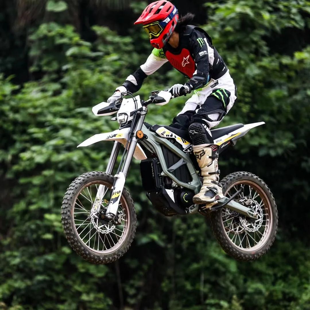 SurRon Ultra Bee - Electric Dirt eBike ( Pre order )