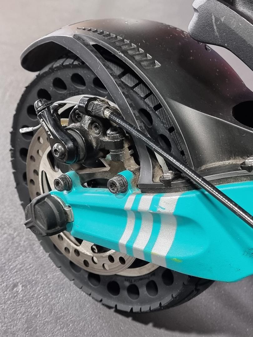 Solid Tyre Honeycomb 8.5" x 2.6" for Vsett9/9+